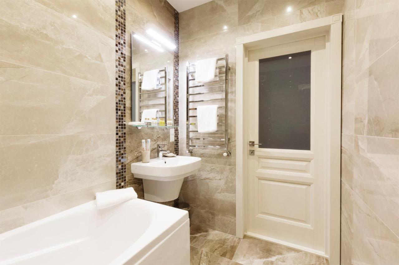 Roxen Hotel&Spa Chisinau Bagian luar foto