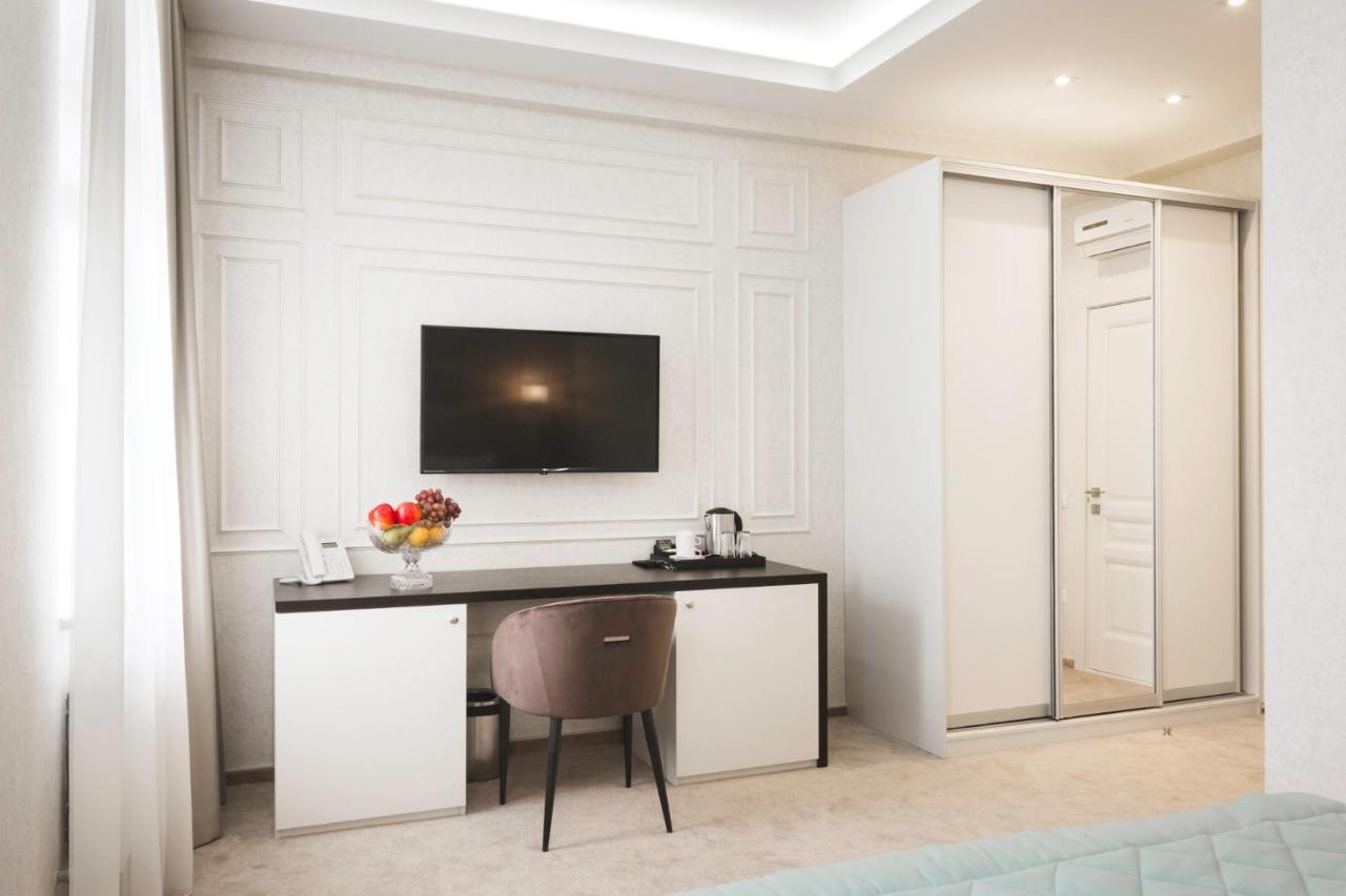 Roxen Hotel&Spa Chisinau Bagian luar foto