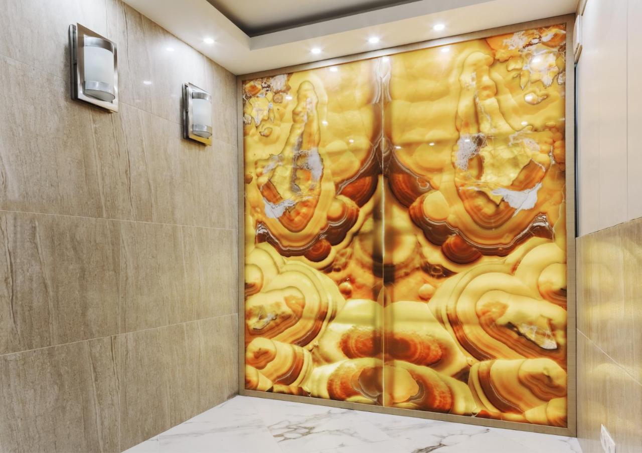 Roxen Hotel&Spa Chisinau Bagian luar foto